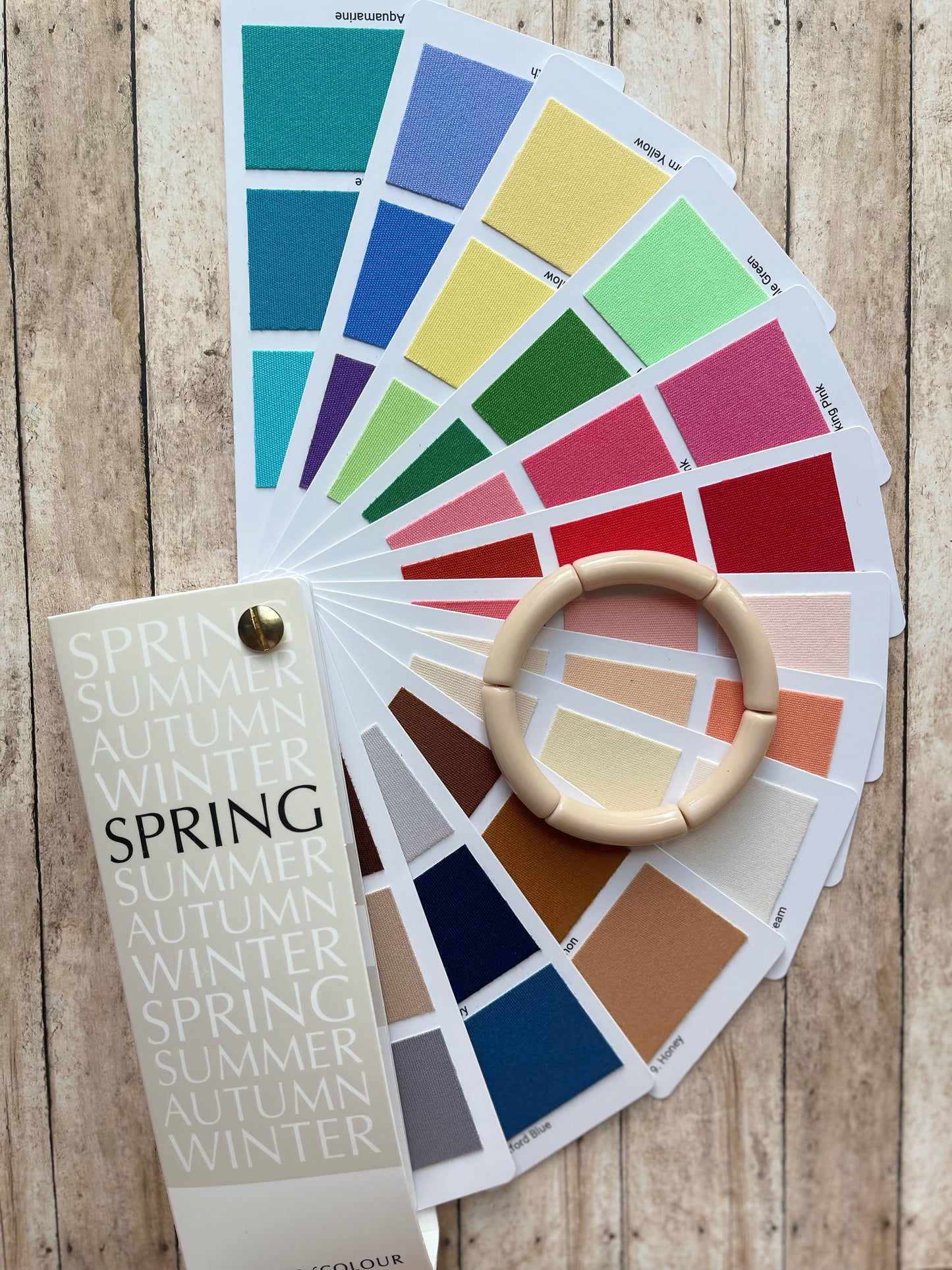 Light / Mild Peach Luna | Spring / Autumn