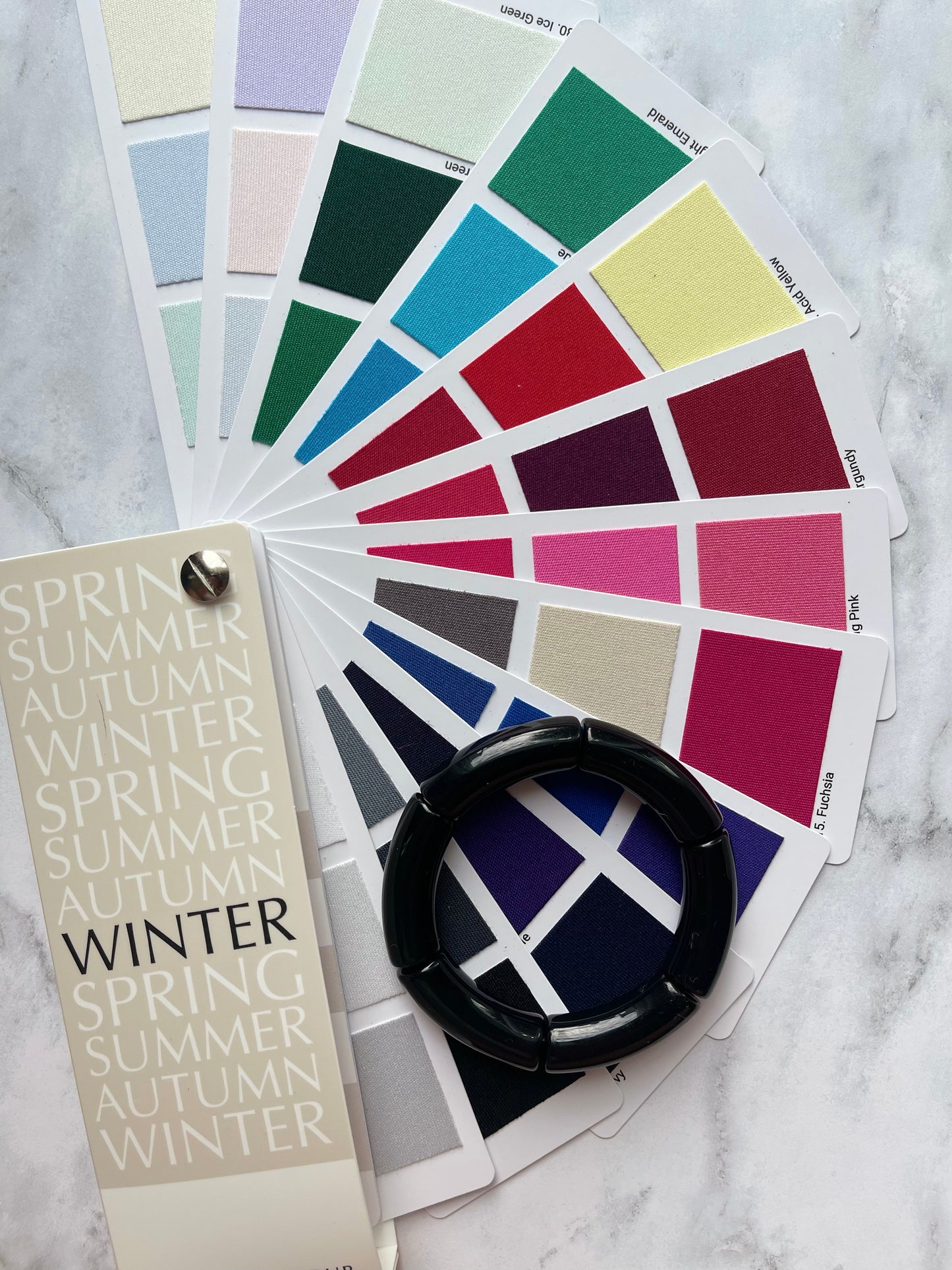 Black Lola | Winter